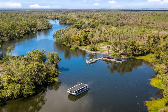 Top End Safari Camp Day Tour - The airboat is the day’s biggest thrill