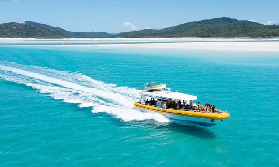 Whitsunday: Whitsunday Islands Tour with Snorkeling & Lunch - Whitehaven Beach and a surprisingly useful lunch break