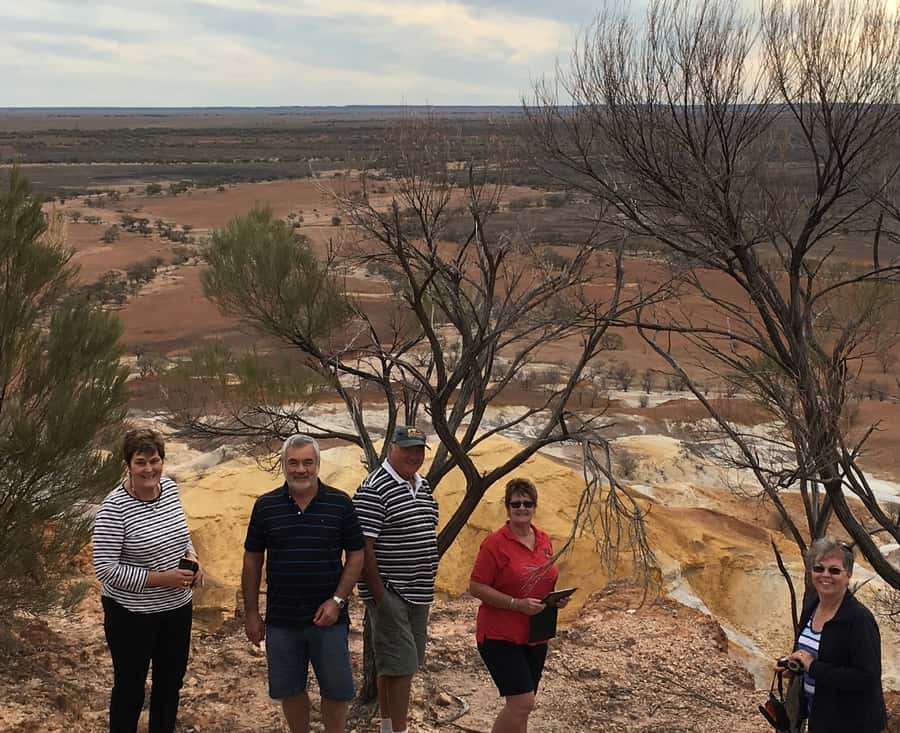 Winton: Dinosaur Stampede 3/4 Day Tour - Why the Dinosaur Stampede is only part of the story