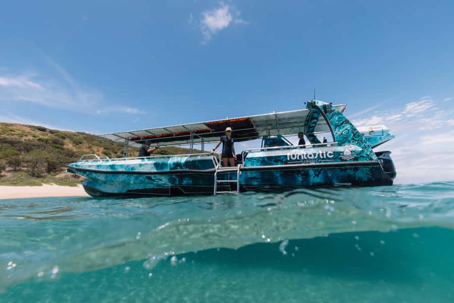 Yeppoon: Great Keppel Island Fast Boat Snorkel & Lunch Tour - From Keppel Bay Marina to the Southern Great Barrier Reef