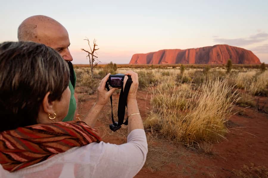 Yulara: Uluru Sunrise and Kata Tjuta Day Trip by Bus - Why this early start is worth it
