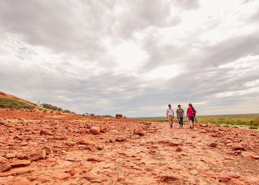Yulara: Uluru Sunrise and Kata Tjuta Day Trip by Bus - Walpa Gorge and the 1.2-kilometre rocky track